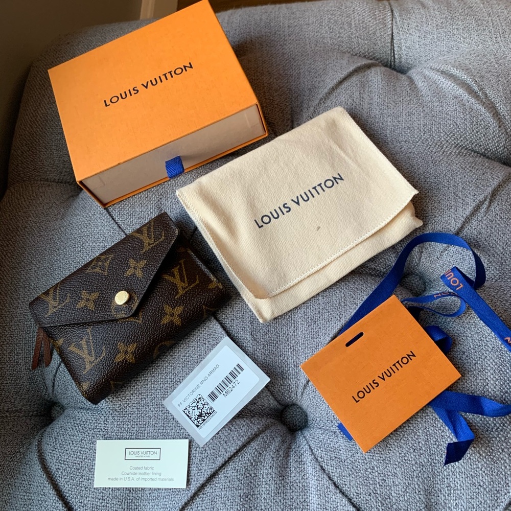 Louis Vuitton Victorine Wallet (Monogram)